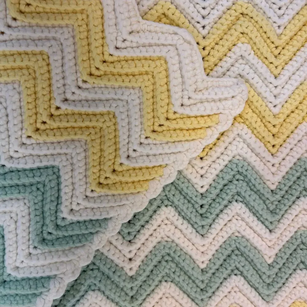 Vintage Handmade Crochet Chevron Baby Blanket Yellow Mint Green White 36x44